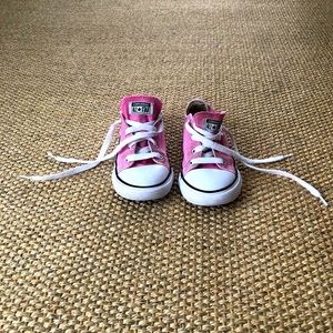 Gently Used Converse Toddler 10